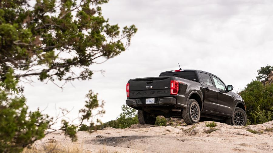  Ford Ranger FX4 Lariat SuperCrew 2018 года  (NA) (фото 26 из 43)